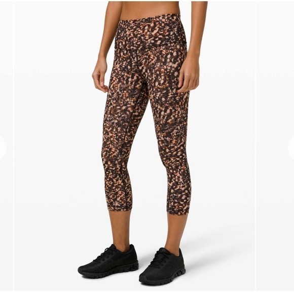 Lululemon Wunder Train High-Rise Crop 21" 476 - Picture 2 of 10